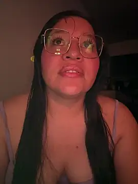 Lovelipsbig: онлайн-секс-чат