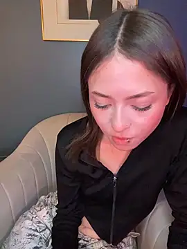 XXX chat uživo modela PrettyAmber