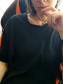 Aashikalaa 라이브 XXX 채팅