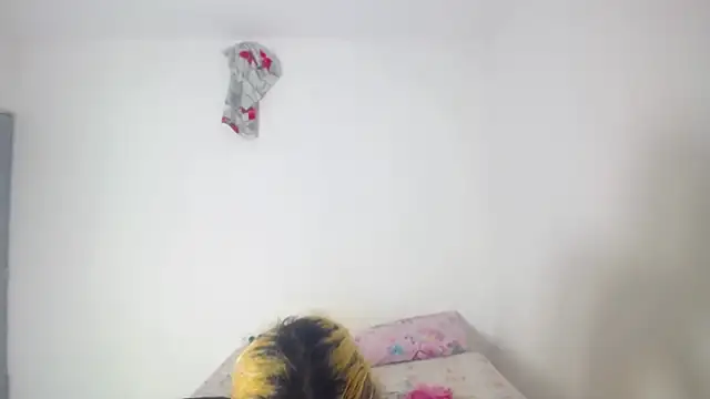 barbara_anal_squirt_ Adlı Modelin Canlı XXX Sohbeti