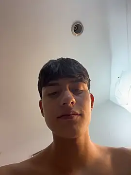 Lander_Cruz Live XXX-chat