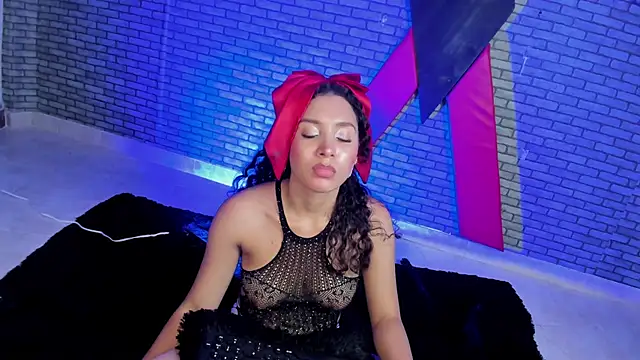 Alanah_R Chat XXX live