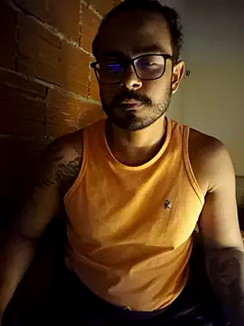 moreno18rn Webcam Show