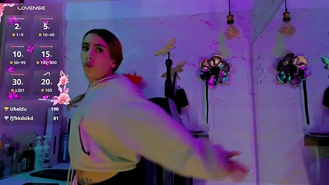 Natasha-Adams live XXX chat