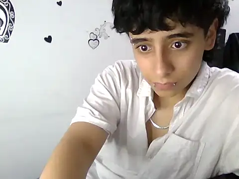 Вебкам-шоу LatinHeatX22