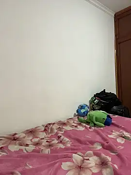 eva_roseee élő XXX-chatje