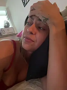 Gipoltergeist 라이브 XXX 채팅