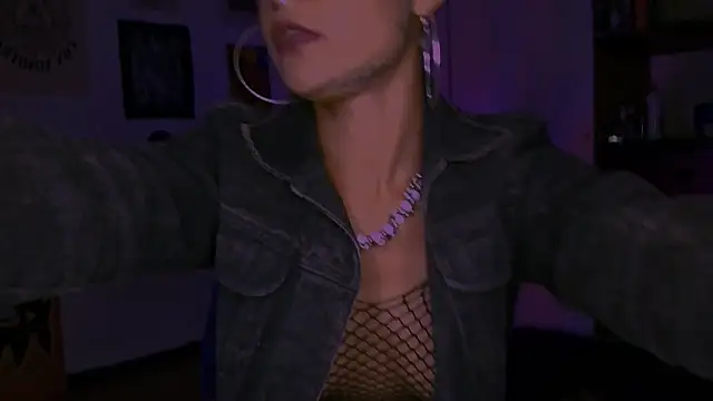 alex_one888n Live XXX chat