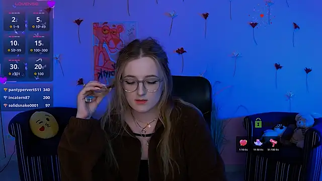 luna_berryy élő XXX-chatje