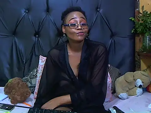 Chat +18 de Juicy_Candy-Reloaded ao vivo