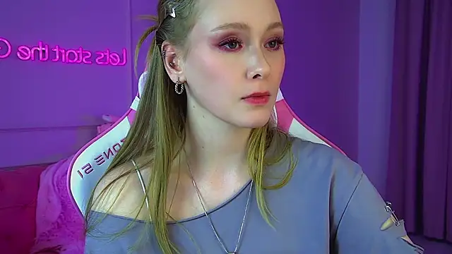 AgataFoxley: онлайн-секс-чат