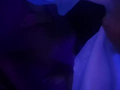 chronic_vibez Show in webcam