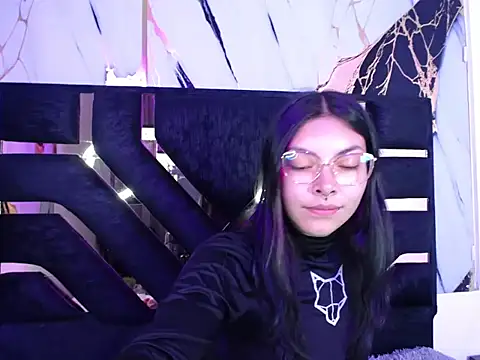 ninafoxcs' Live XXX Chat