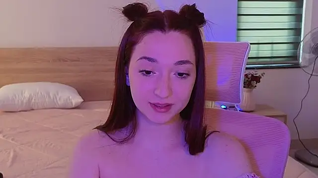 Chatroom XXX en direct de YasmineWest