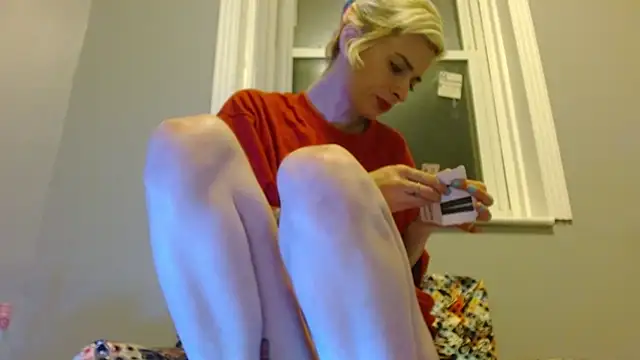 Chatroom XXX en direct de watermellonpussy