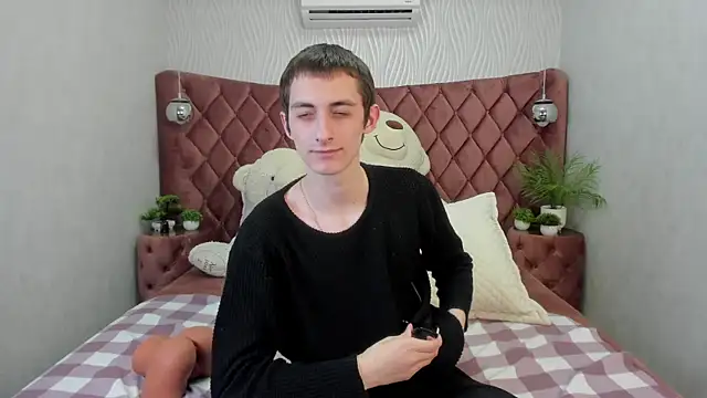 RonBevs: вебкам-шоу