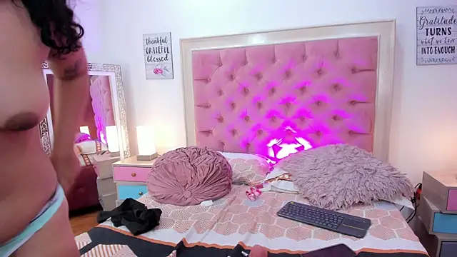 AllisonAdams_ Pertunjukan Webcam