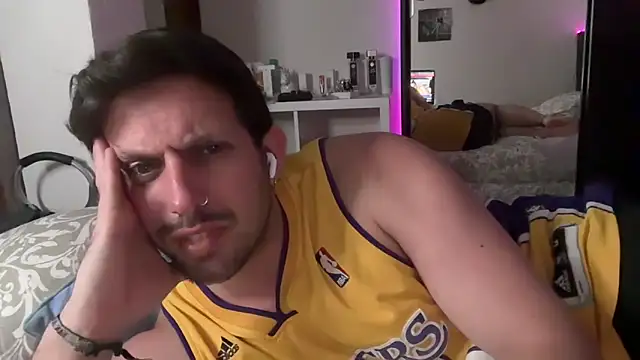 Chatroom XXX en direct de MathiasBellucci