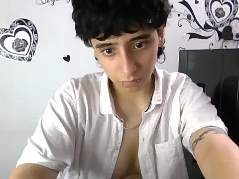 Онлайн чат XXX LatinHeatX22