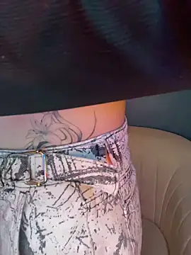 دردشة PrettyAmber الجنسية المباشرة