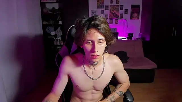 xIce_Boy Chat XXX in diretta