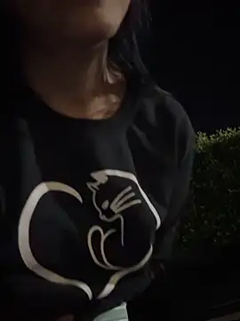 Pertunjukan Kamera Web _kathaLopez_