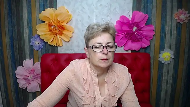 EmiliaGree's Live XXX Chat