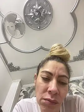 viktoria_davis_ Chat XXX in diretta