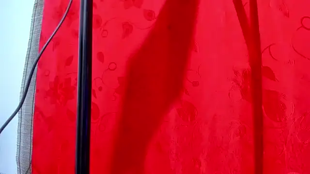 Suxan_White_ élő XXX-chatje