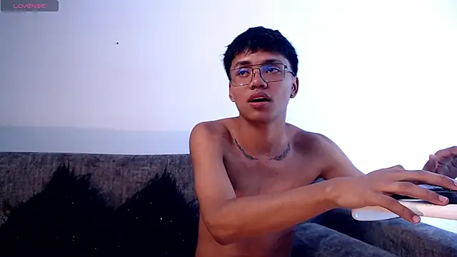 Chat +18 de thiagosterling ao vivo