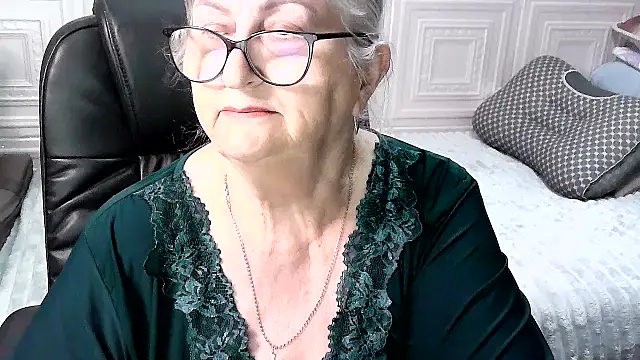 LolkaAlyss: вебкам-шоу