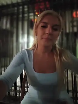 Chatroom XXX en direct de mayhots