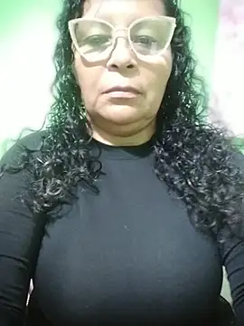 Amarantha25 élő XXX-chatje