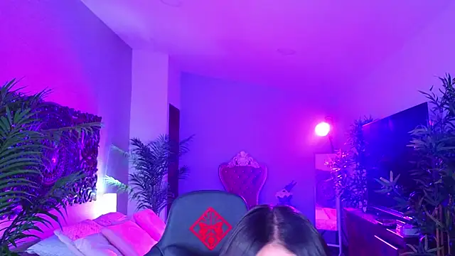 ambarEvans Adlı Modelin Canlı XXX Sohbeti