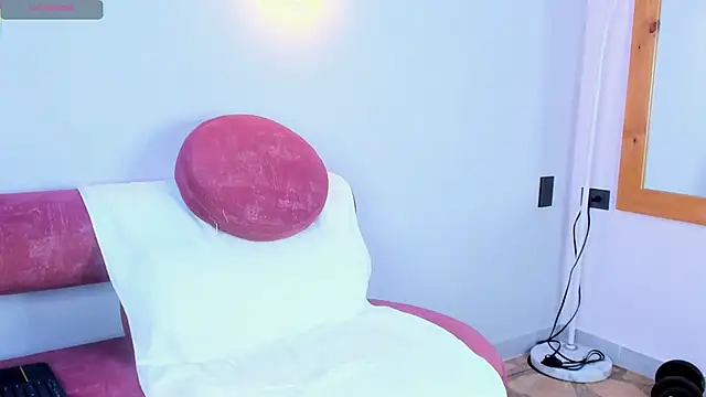 Travis_lenox_: διαδικτυακό σόου στην κάμερα