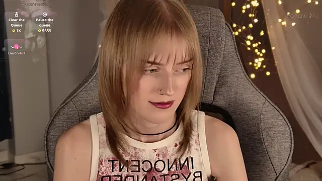 KiraMontoya: онлайн-секс-чат