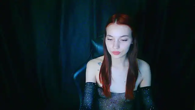 liza__kitty élő XXX-chatje