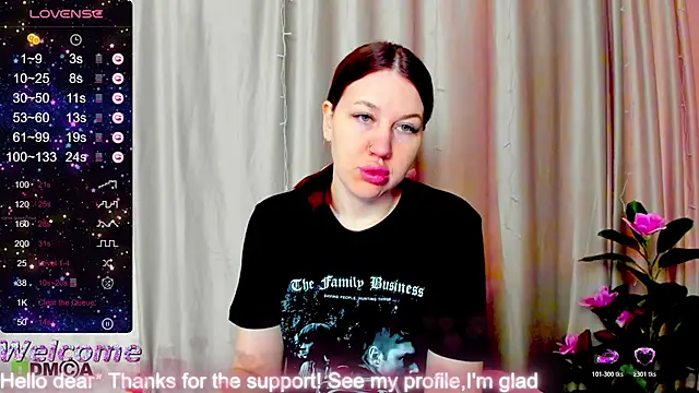 LilllyMoon Chat XXX live