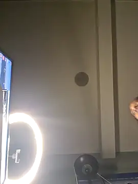 kim24242 Live XXX Chat