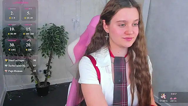 Renesmy_Black 即時 XXX 聊天