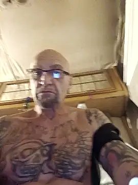 ShawnandDani7074 Show Webcam