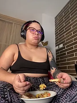 6nalanieのライブXXXチャット