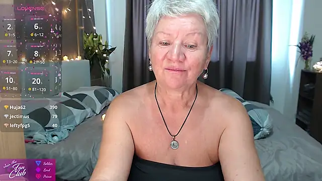 roxana_brooks Adlı Modelin Canlı XXX Sohbeti