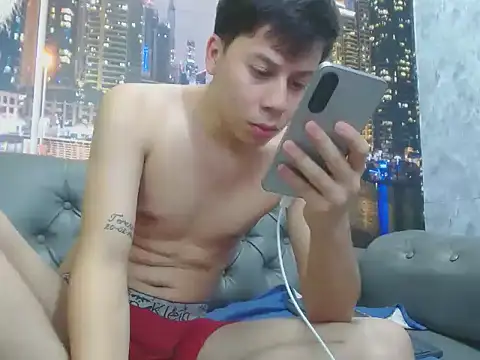 santiago_xxxcol's Webcam Show