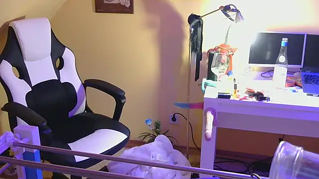 AskAveryAnything Webcam-Show