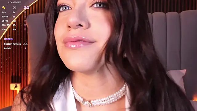 emperatriz_reyesのウェブカメラショー