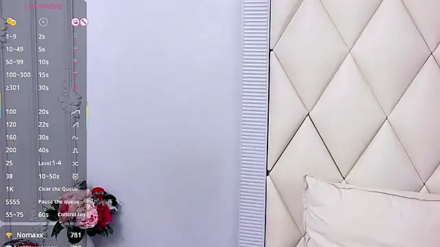 GinaBear Chat XXX live