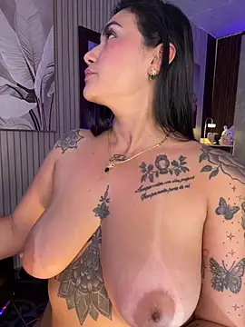 Chat +18 de MadissonFord ao vivo