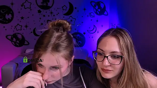 naya_may's Live XXX Chat