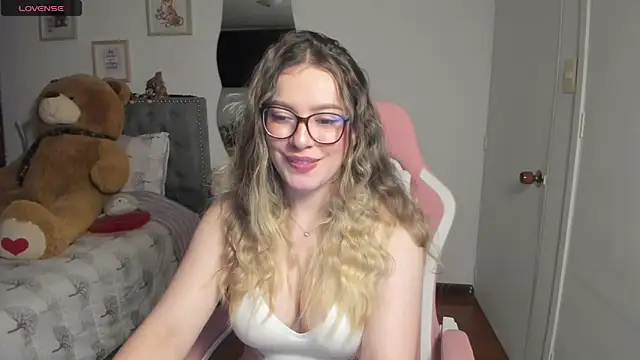 samysweet_8 Adlı Modelin Canlı XXX Sohbeti